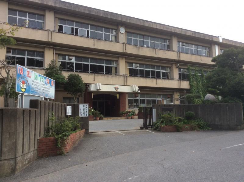 市原中学校　徒歩約20分(1.6㎞)