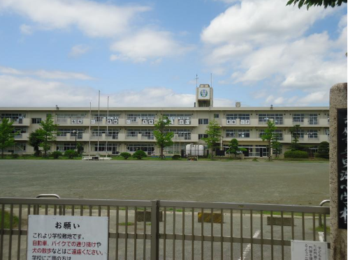 東海小学校