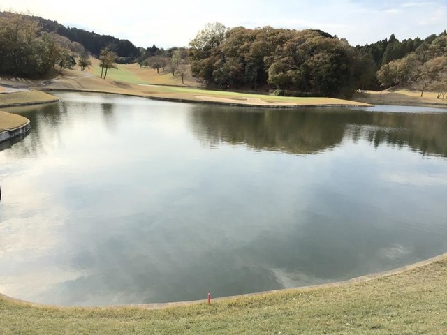 ザ・カントリークラブ・ジャパン　車約11分(約7km)