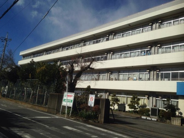 四街道西中学校