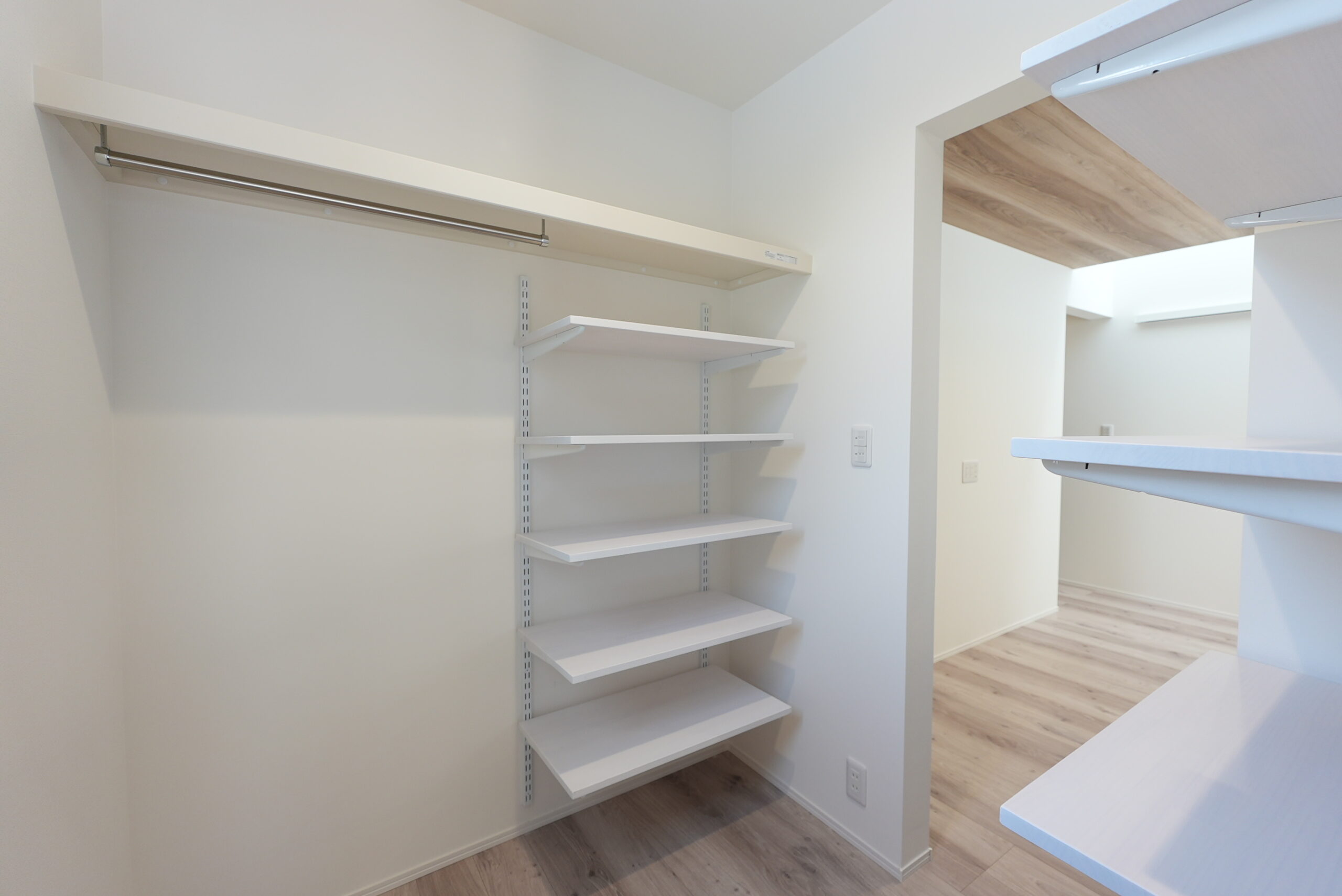 ファミリークローク＆パントリー